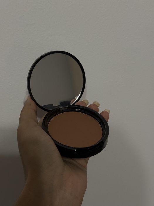 Nyx бронзер- скульптор