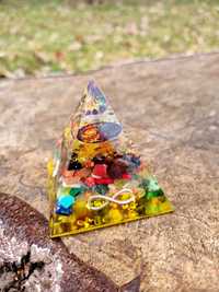 Piramida orgonica 7 chakre