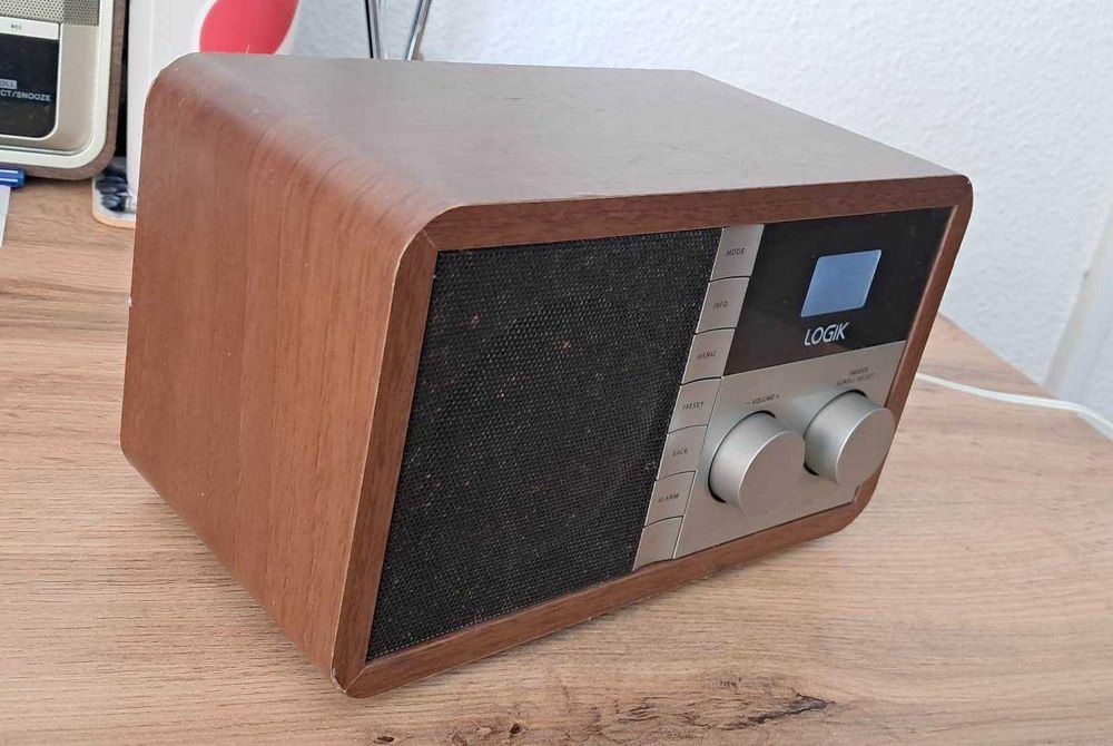 Radio Logik Internet / FM / DAB + / L5DAB13E