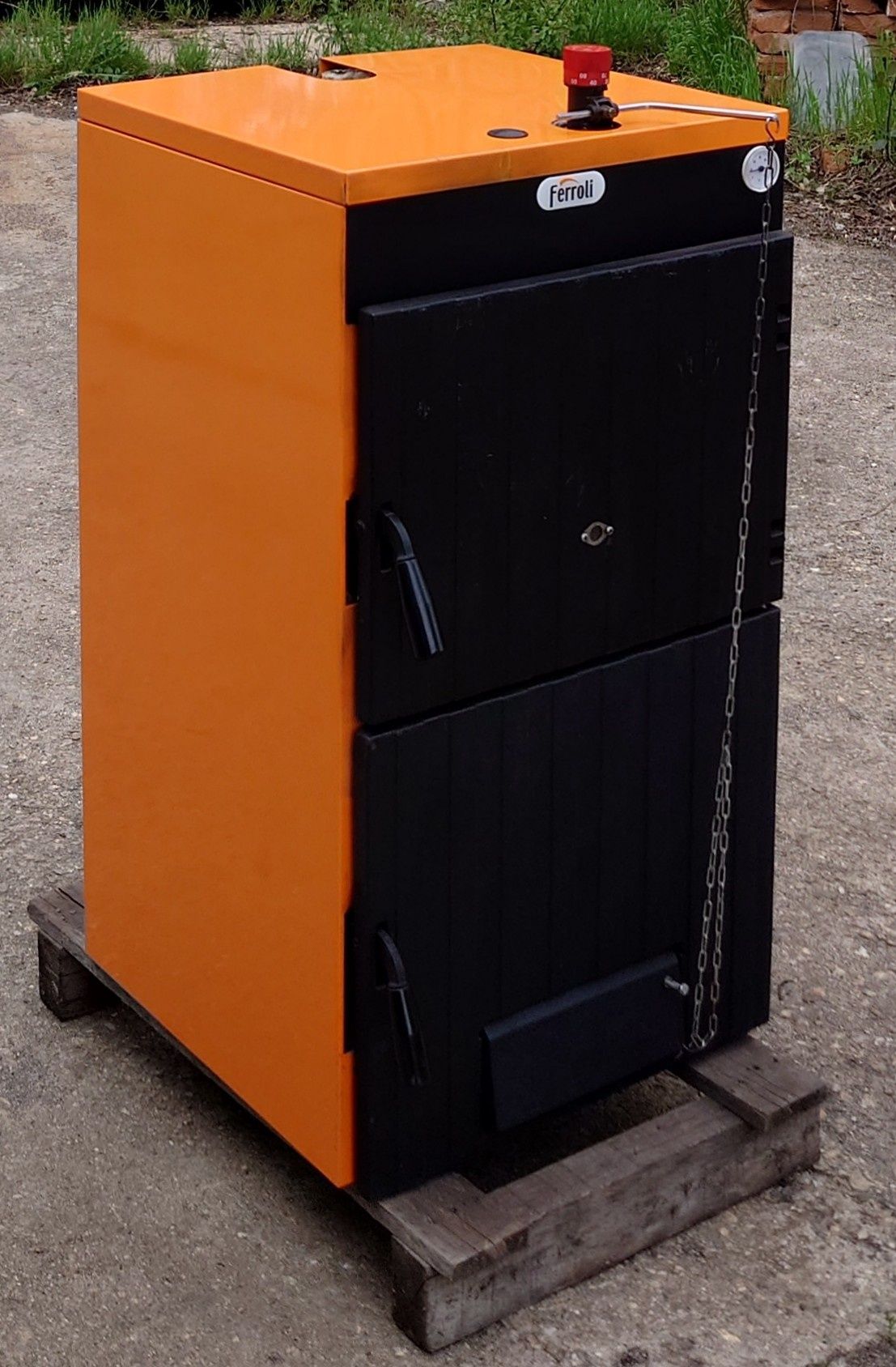 Чугунен котел на твърдо гориво Фероли/Ferroli SFL 4, 32.5 kW