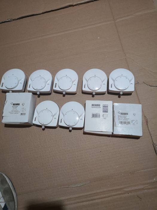 Termostate manuale Rehau nemțești pentru incalzirea în pardoseala 8 bu