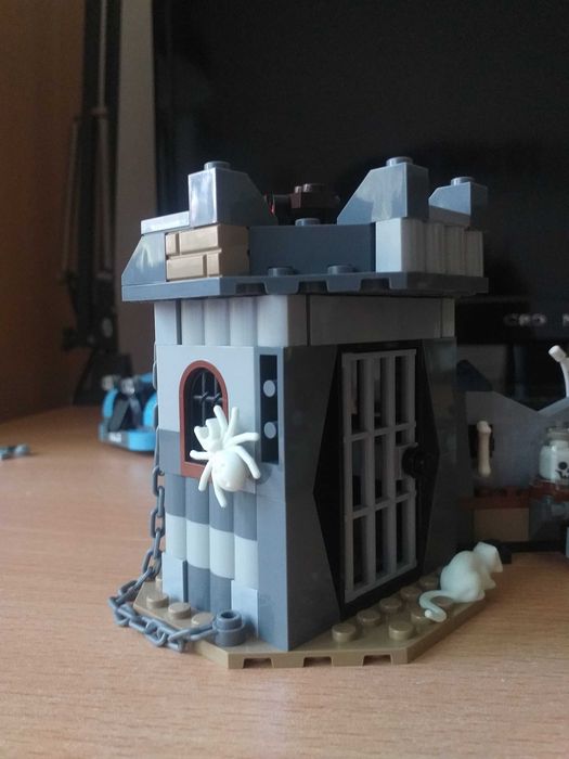 Lego monster fighters - The crazy scientist and his monster