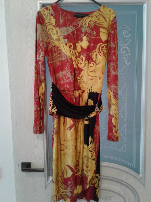 Продам коктейльные и вечерние платья в пол 48-52 размеры