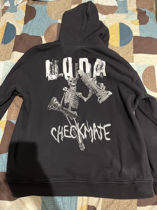 Рядък суичър на Luda