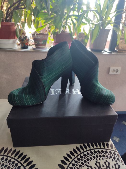 Женские полусапожки