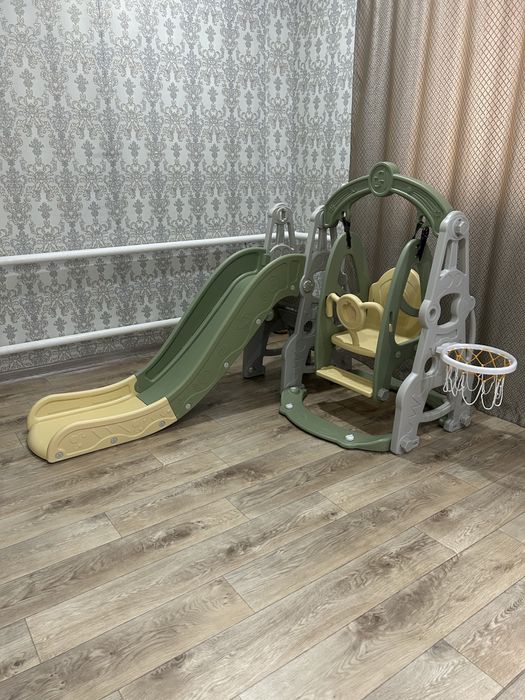 Продаю горку-качелю новая