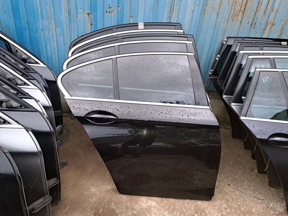 usa portiera dreapta spate bmw f10 negru 668 seria 5 schwarz