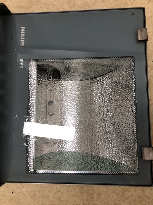 Proiectoare pentru nocturna cu becuri Philips