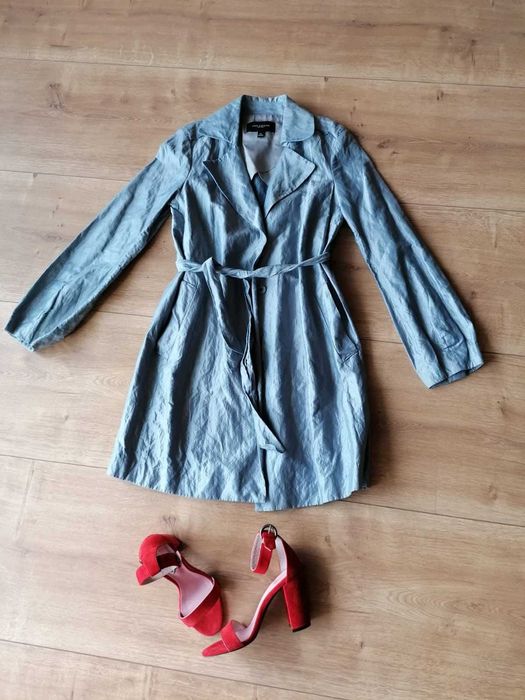 Trench Ann Taylor, marime XS, gri metallic, super elegant, pret 90 lei