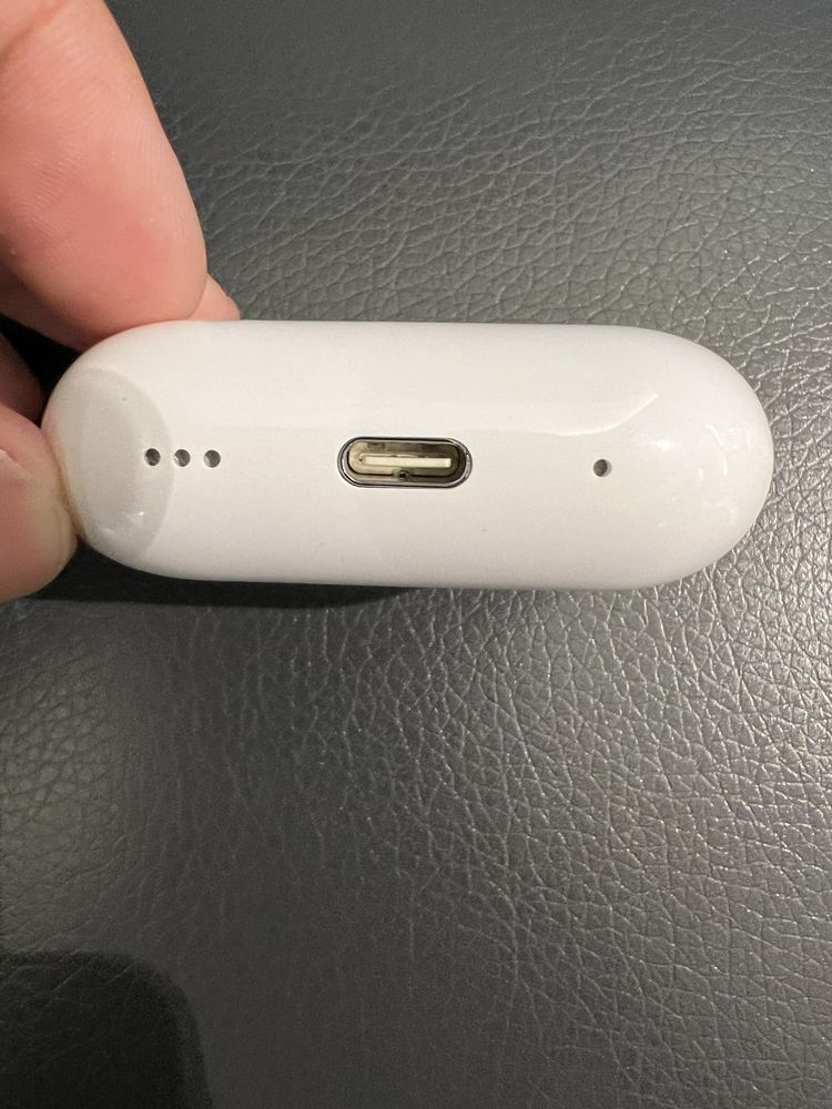 Продается apple airpods 2 type-c