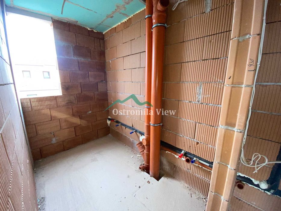 Продава се Тристаен апартамент в Пловдив, Остромила - 105 кв.м за 1298 €/кв.м - Снимка #5