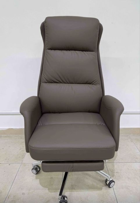 Кресло руководителя.