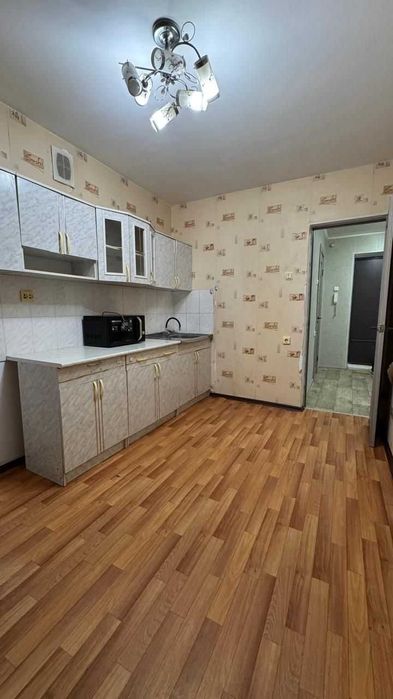 Продается 1 комн. Район 4-мкр