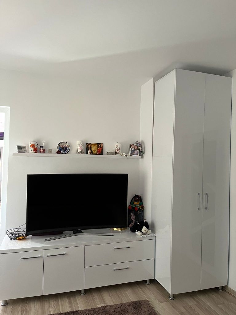 Vând apartament ovidiu