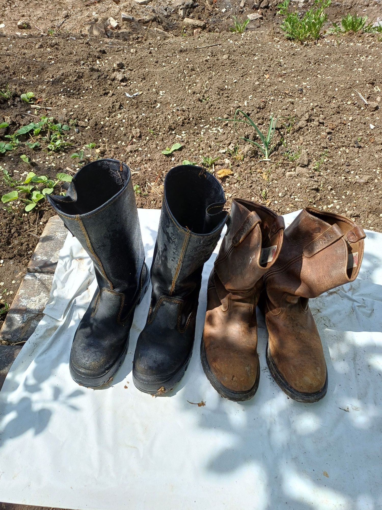 Продам обувь ,рабочую б/у.