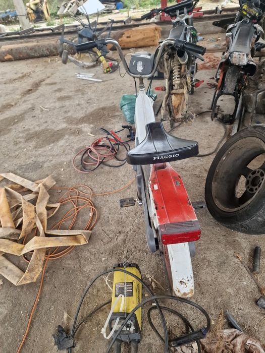 Vând atv pentru copii un Piaggio ceao de 50 si un scuter Piaggio de 50