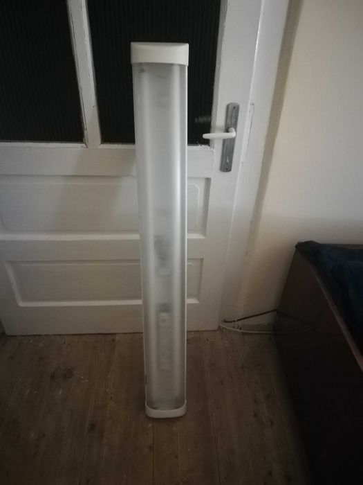 Lampa cu 2 neoane