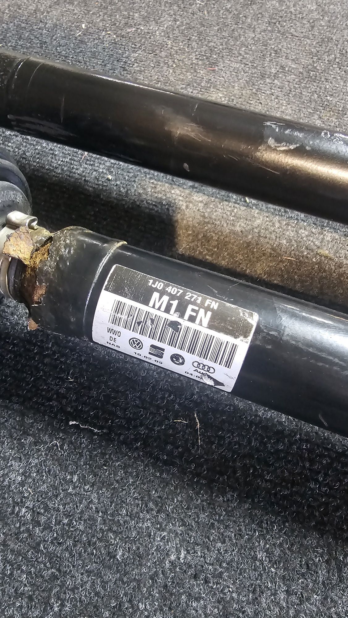 Planetara stanga dreapta Volkswagen Golf 4 / Bora 1.9TDI AXR