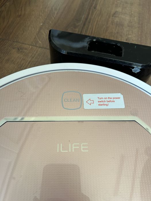 Прахосмукачка робот iLife