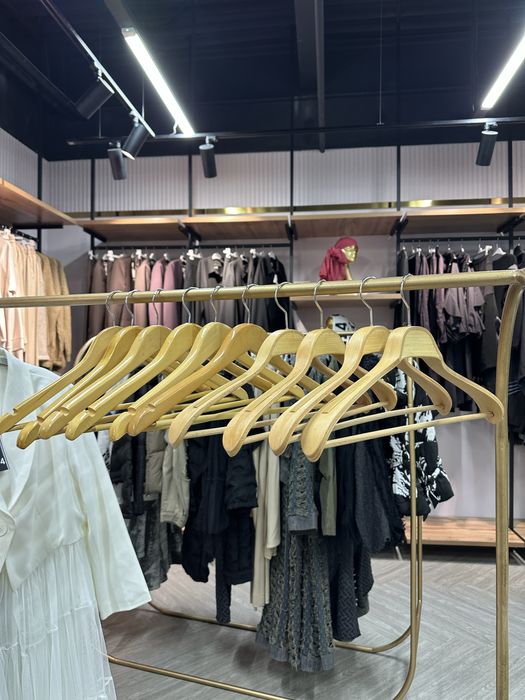 Продам вешалки б/у