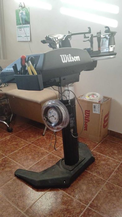Машина за наплитане на тенис ракети Wilson Baiardo L