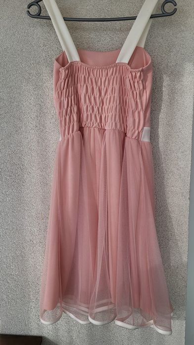 Rochie scurtă roz voal