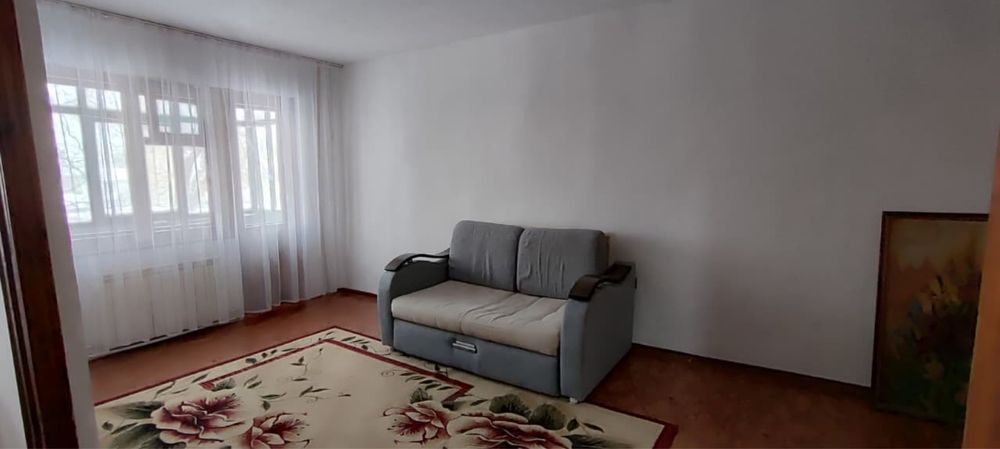 Продам диван.