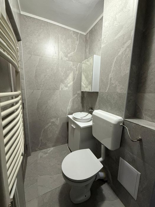 Proprietar - vand garsoniera moderna strada 9 Mai