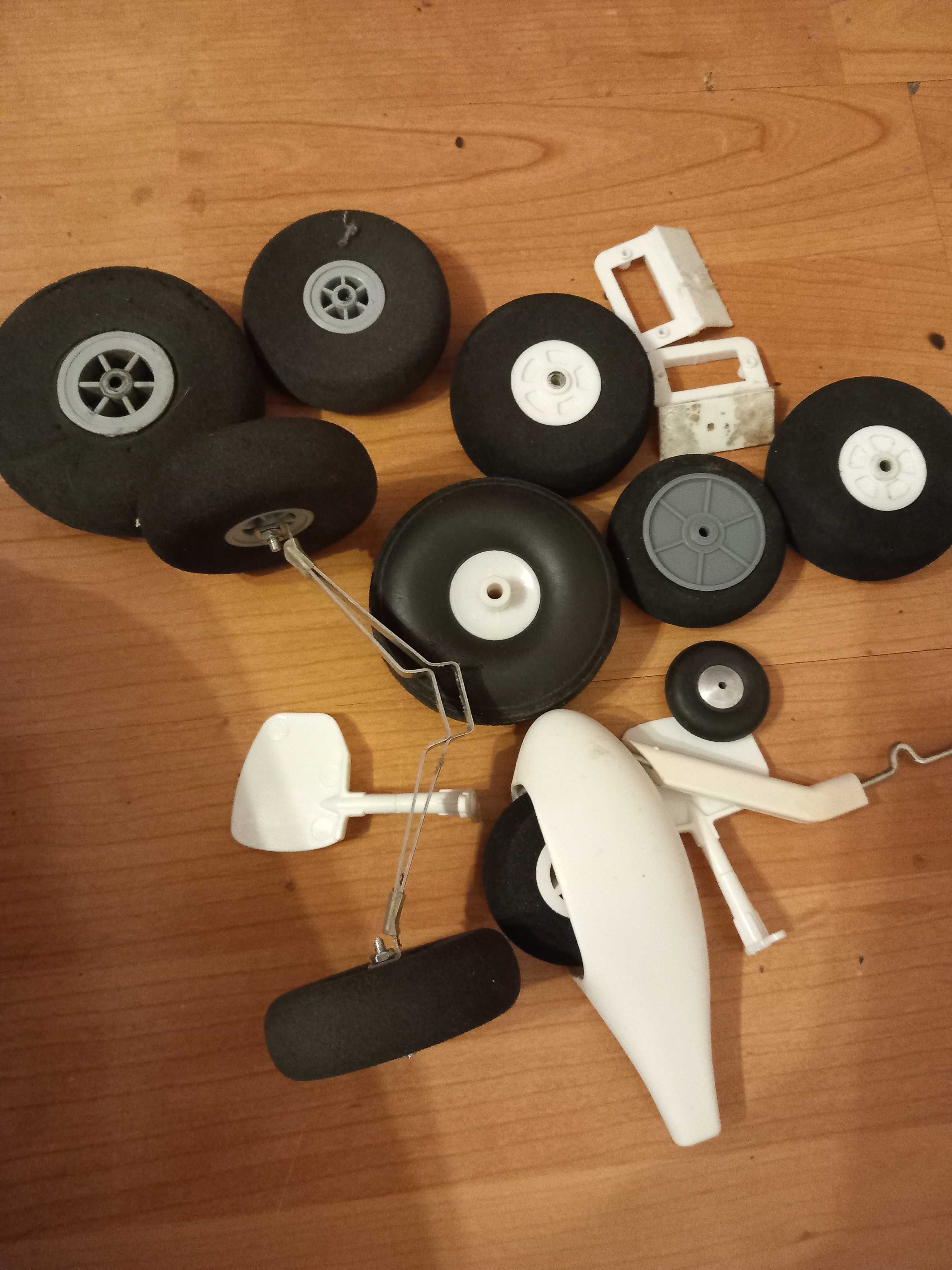 Accesorii aeromodele