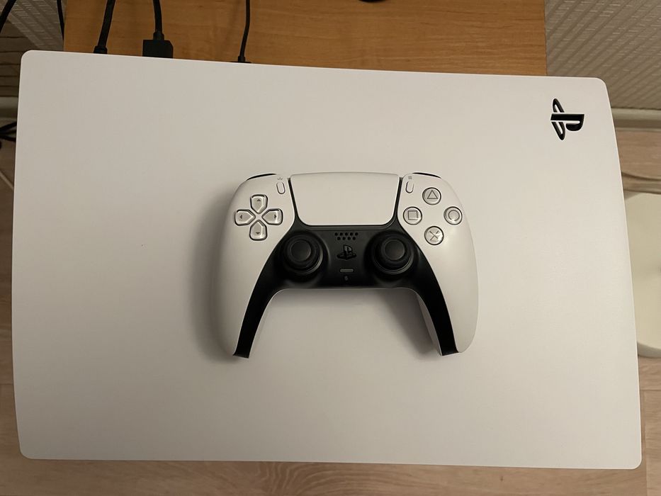 Ps5 3 ревизии с 1 геймпадом