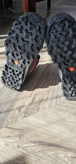 Ghete drumetie, ca noi, marimea 38