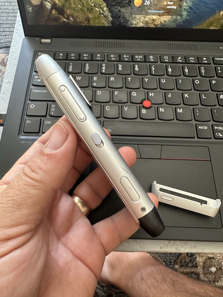 Nokia N8, liber retea