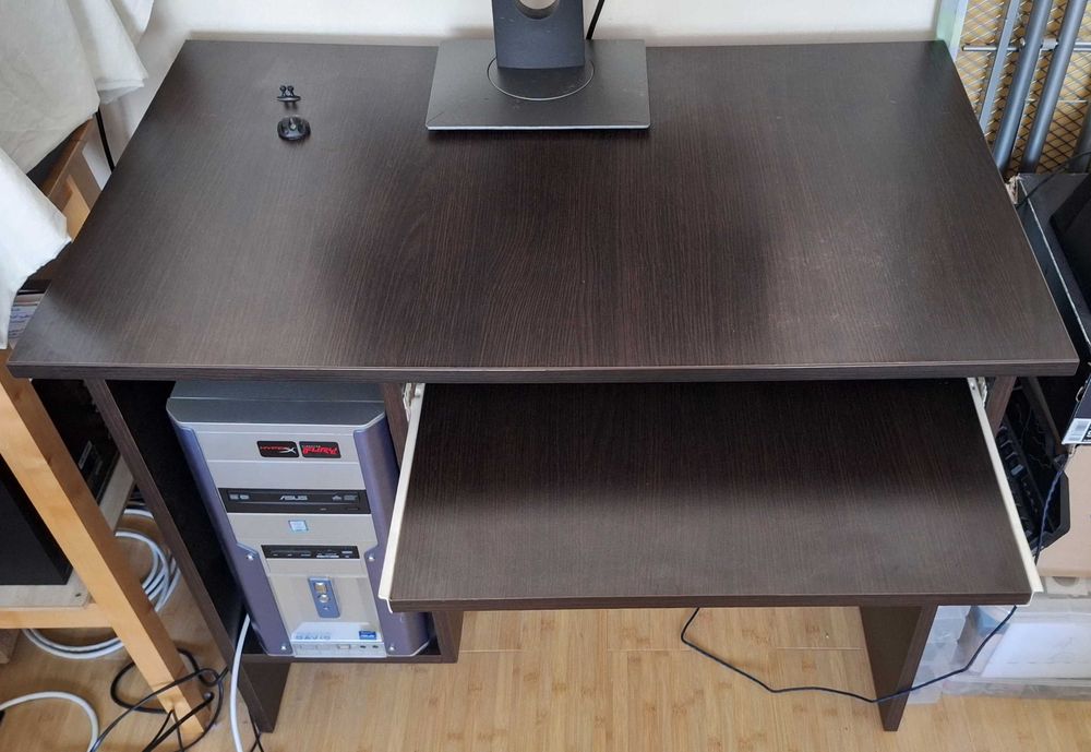 Masă birou calculator cu polita glisanta pentru tastatura