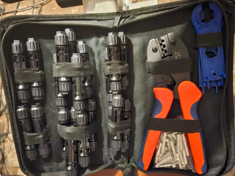 Clesti sertizare pantouri fotovoltaice