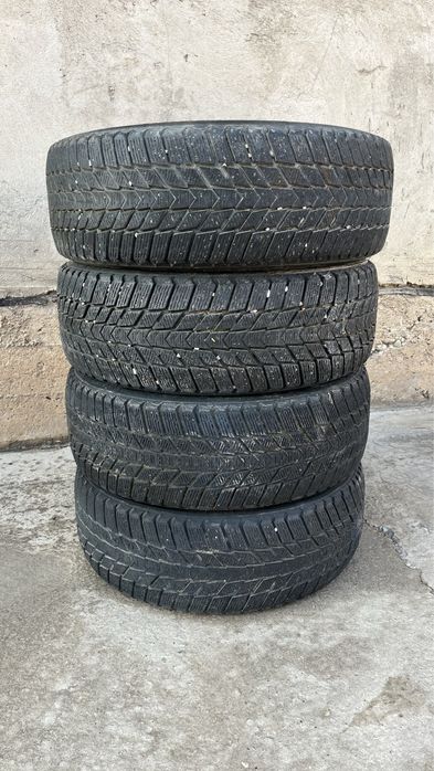 Продаю зимнюю резину 195/60 R15