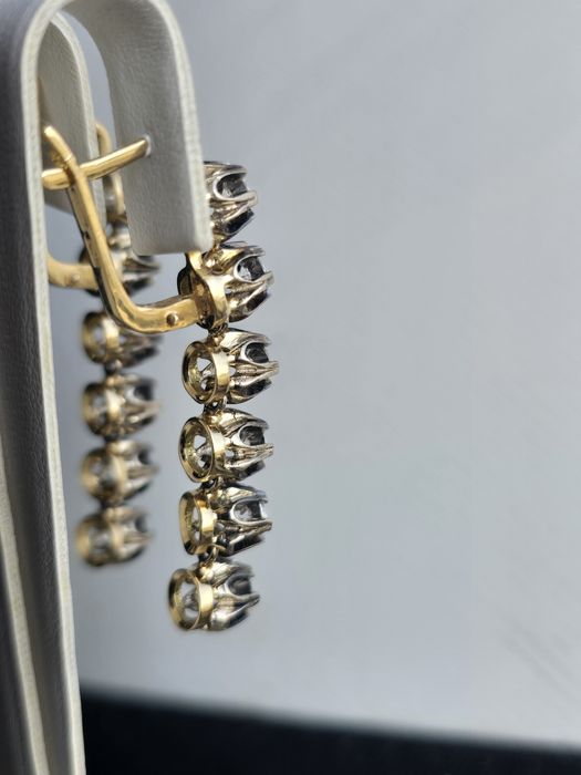 Золотые сережки.