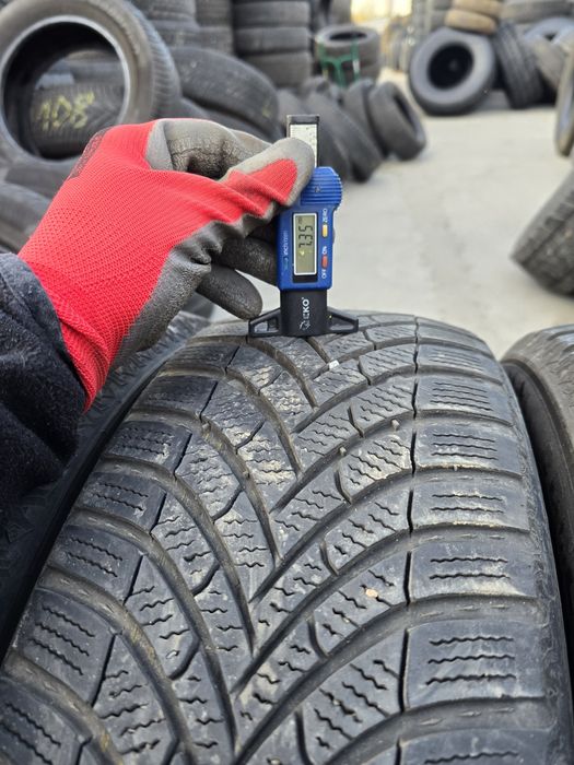 Anvelope de iarna 205-55r16 Semperit