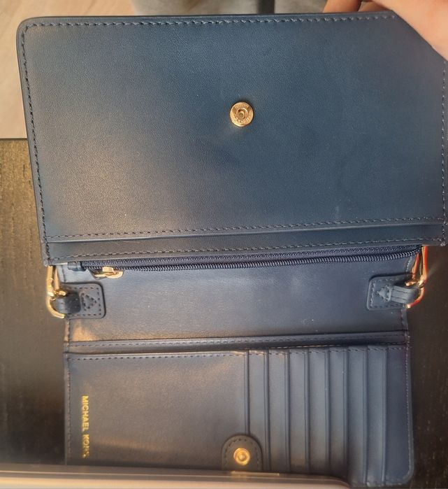 Оригинален портфейл Burberry и чанта-потфейл Michael Kors