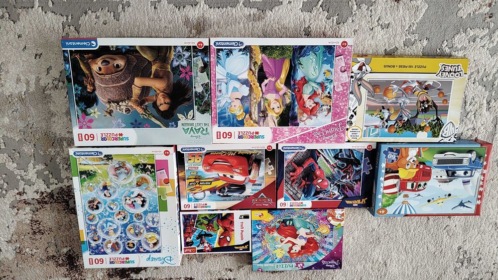 Продавам детски пъзели 9 броя