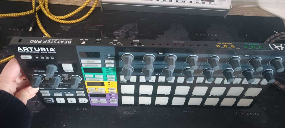 Arturia Beatstep Pro Negru