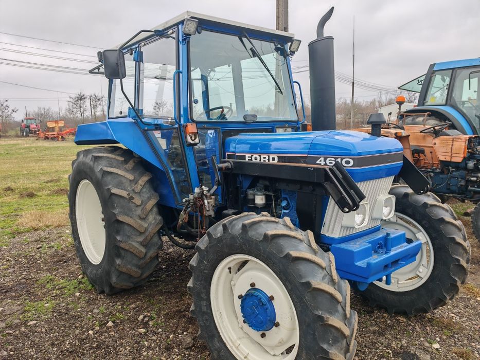 Tractor Ford 4610 cu încărcător frontal faucheux