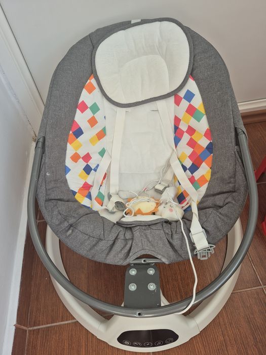 Cărut 3 în 1 transformabil și leagăn electric