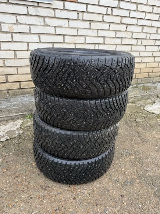 Зимние шины в отличном состояний