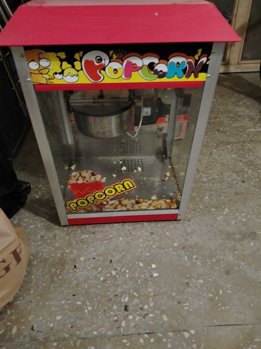 Продам пресс, фритюр, попкорн аппарат.