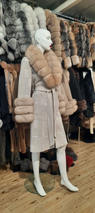 НОВИ!Кожени палта от естествен косъм от лисица и алкантара