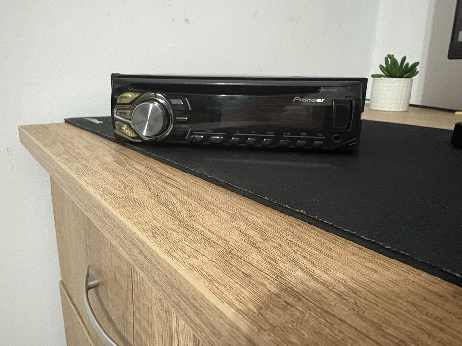Радио за кола Pioneer