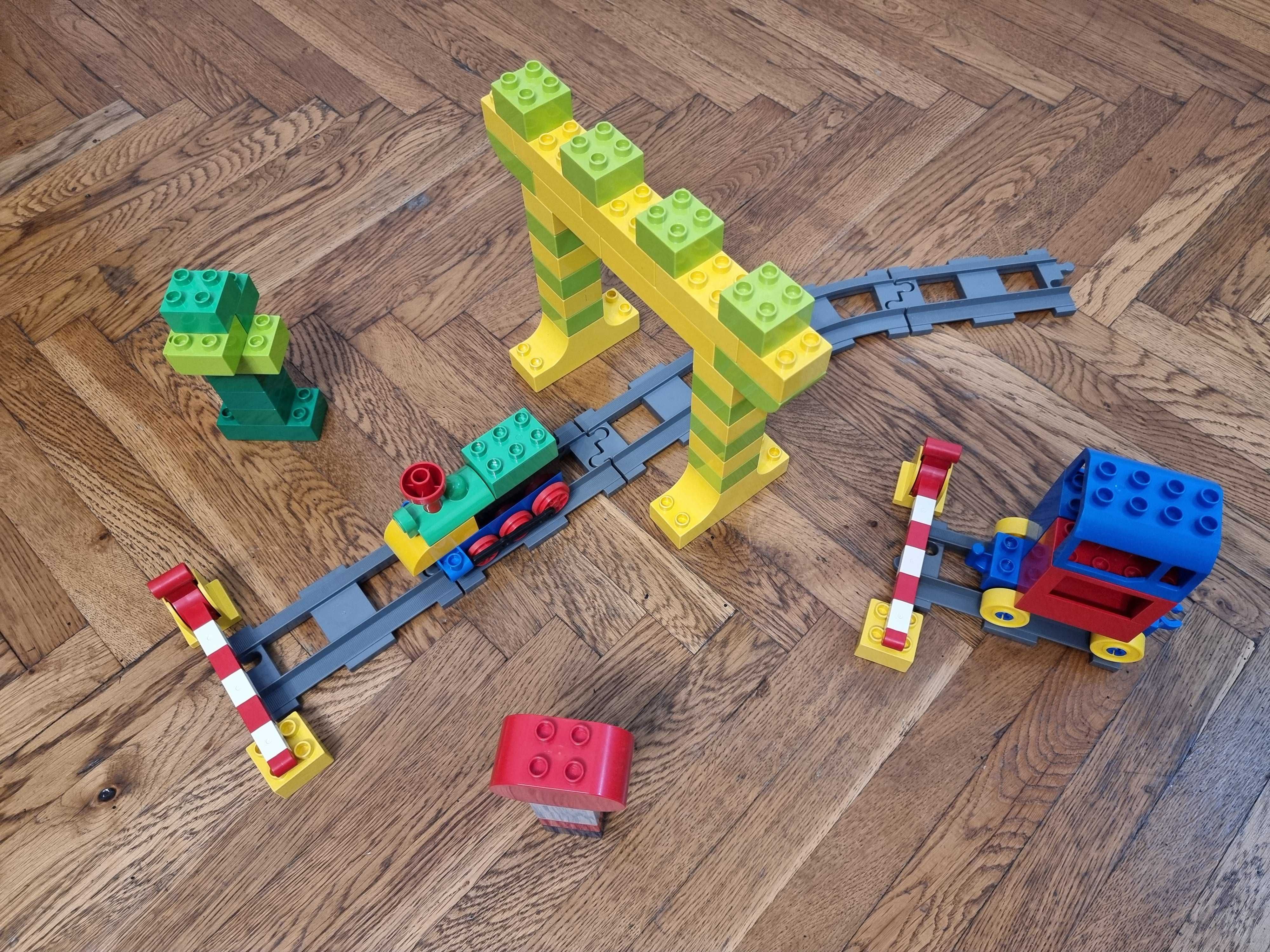 Cale ferata Lego Duplo, cu viaduct si bariere