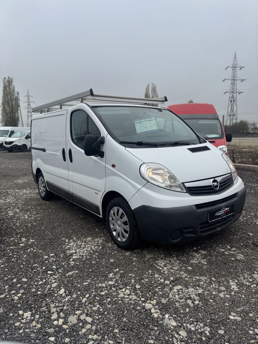 Opel Vivaro / Navi / Ac / Portbagaj Thule /