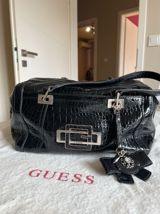Сладка чанта Guess