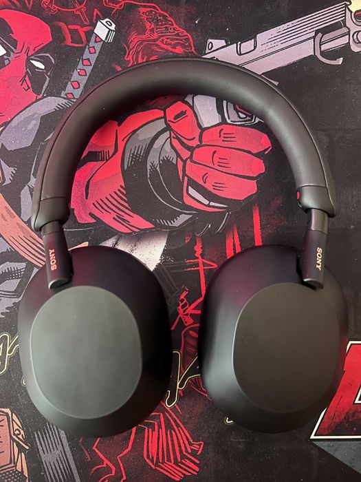 Безжични слушалки с микрофон Sony - WH-1000XM5